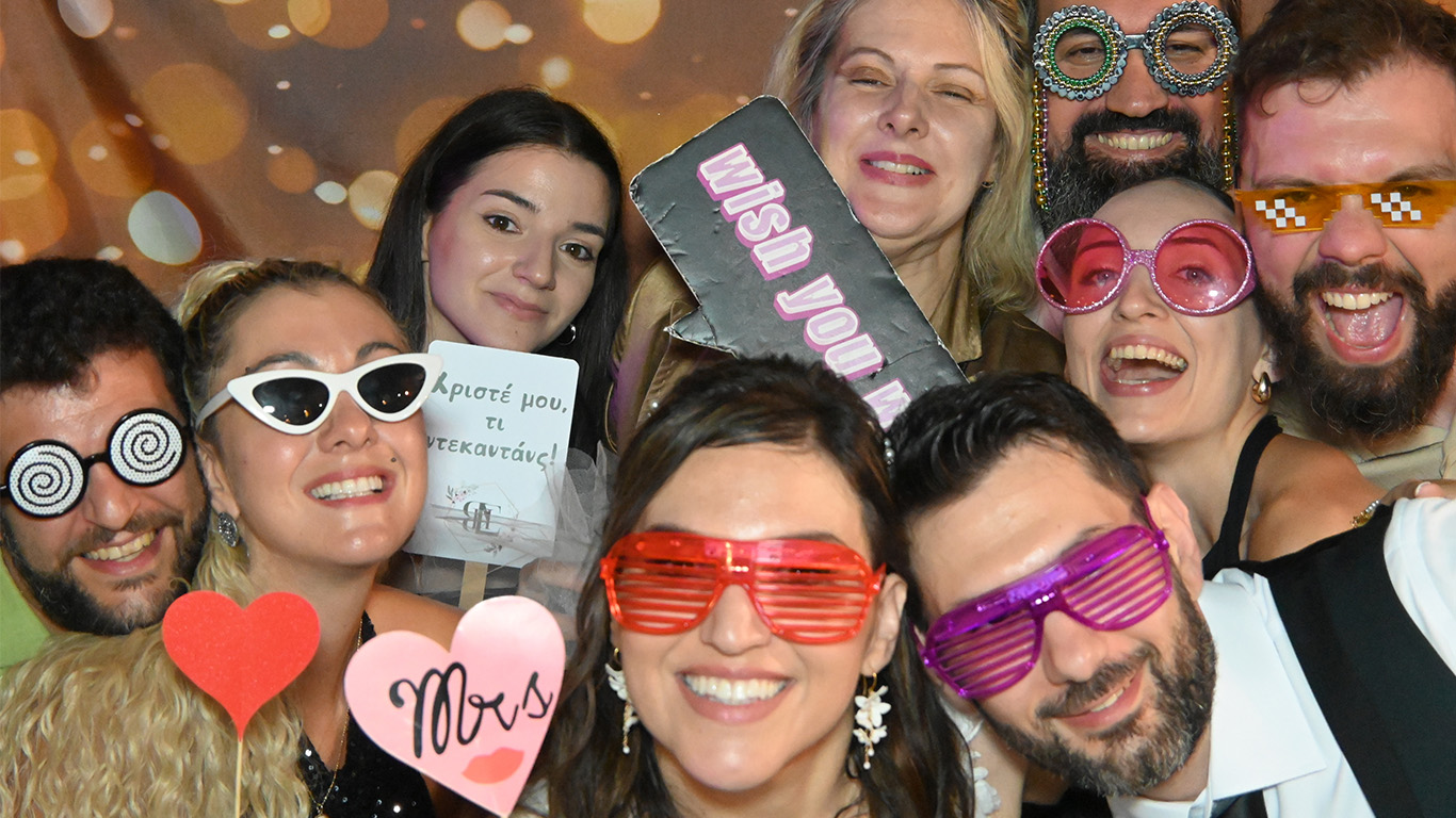 Kissmybooth, Mirror Photobooth